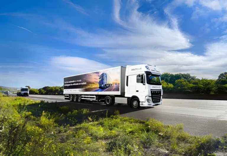 Frankrijk test dynamisch laden voor e-trucks tijdens het rijden
