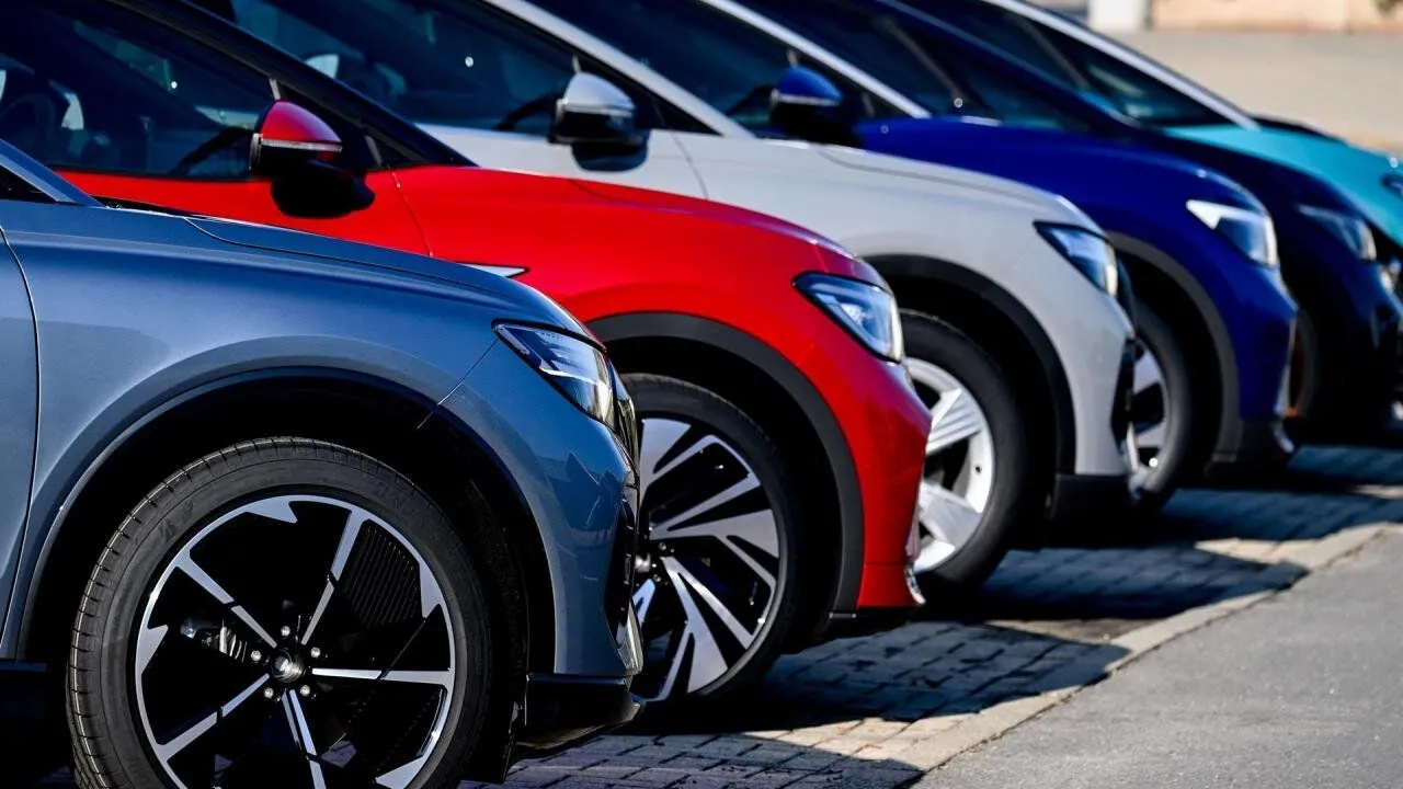 Verkoop elektrische auto’s stijgt met 9,6% ondanks marktdaling van 3,8%