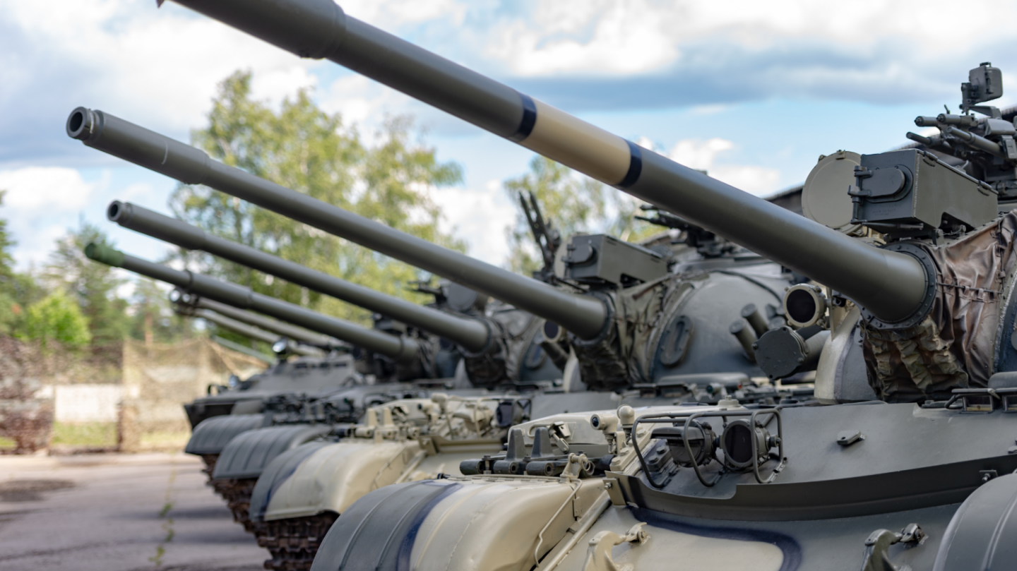 Vertraging bij miljoenenaanbestedingen Defensie: start volgt op korte termijn