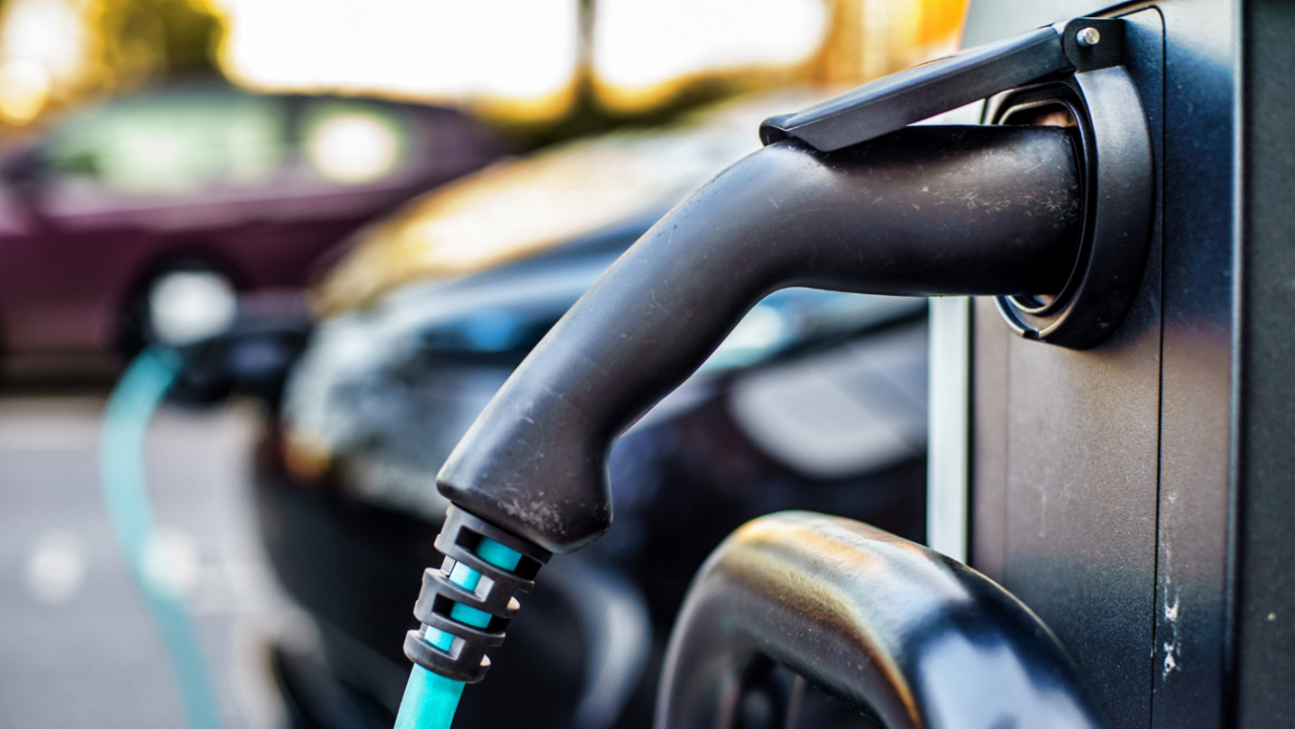 Onderzoek: steeds meer elektrische rijders halen voordeel uit slim laden