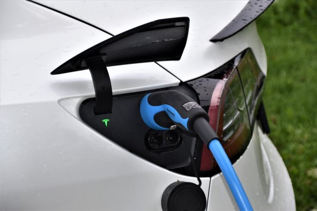 Forse stijging aandeel elektrische auto’s particuliere markt naar 26 procent in 2022