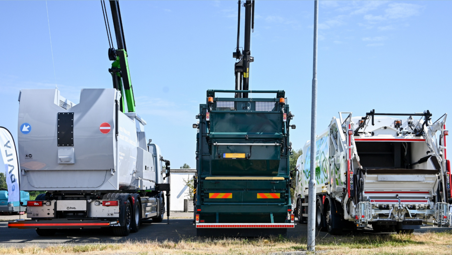 Hoogte kentekenplaat vuilniswagen